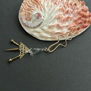 NWOT Decorative Brass Hairpin